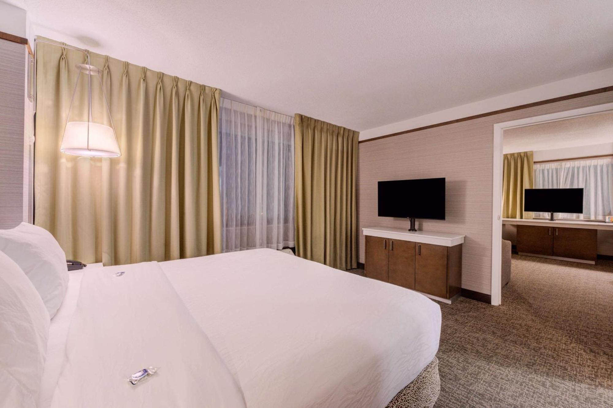 Hilton Garden Inn Detroit Southfield Extérieur photo