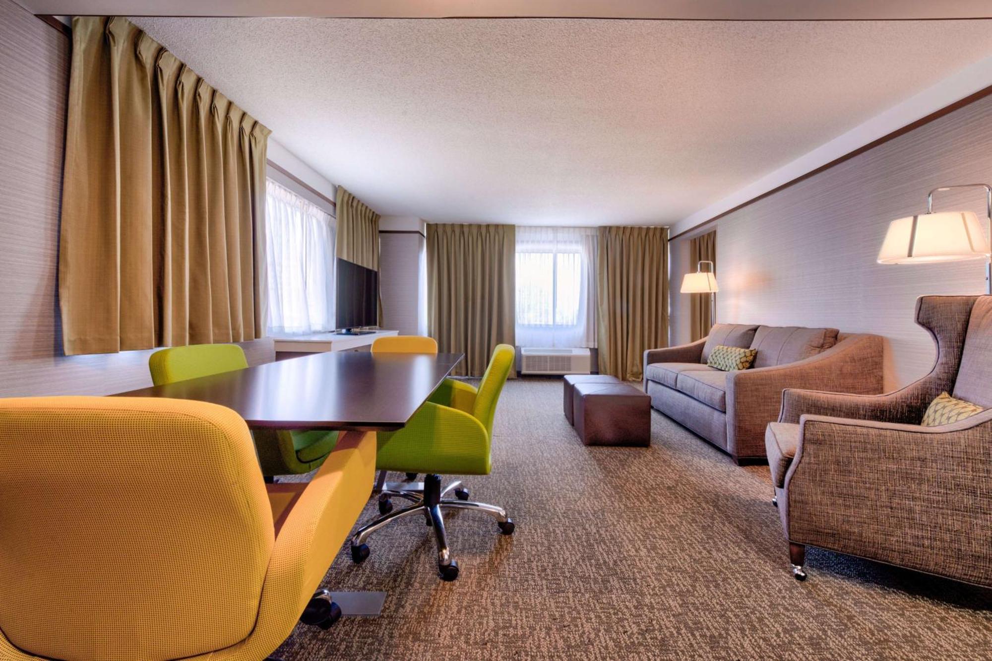 Hilton Garden Inn Detroit Southfield Extérieur photo