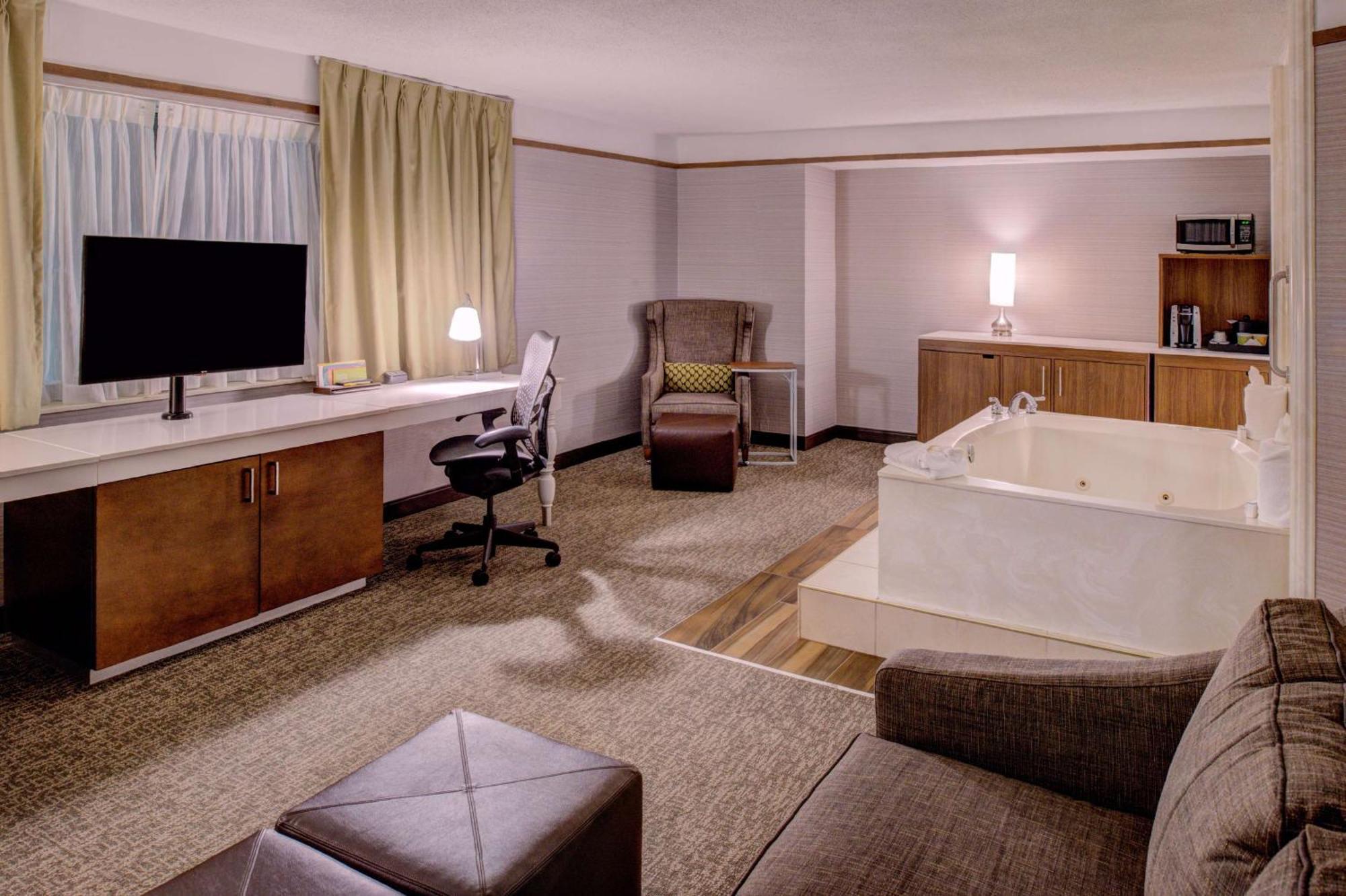 Hilton Garden Inn Detroit Southfield Extérieur photo
